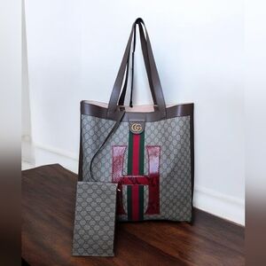 Gucci Ophidia GG Supreme Large canvas Tote W/pouch